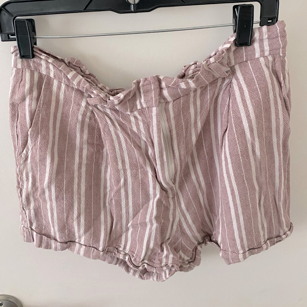 High waist pink & white linen shorts